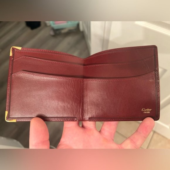 SOLD Vintage Cartier Red Leather Bifold Wallet - Picture 2 of 10